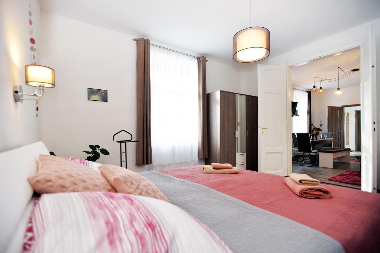 Nobilis Apartman Эгер Экстерьер фото